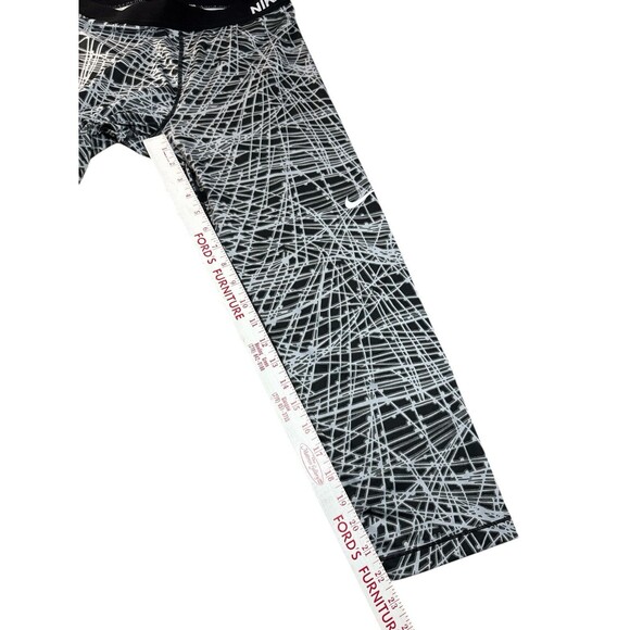 Nike Pro Cool Tracer Capri 3/4 Leggings Black Wolf White X-Large Active Workout - Picture 6 of 9